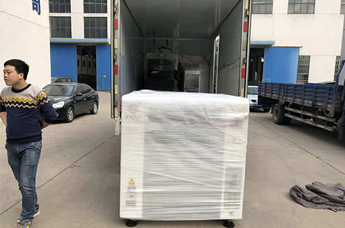 蘇州客戶SMT設(shè)備專車送貨，貨到上門安裝調(diào)試